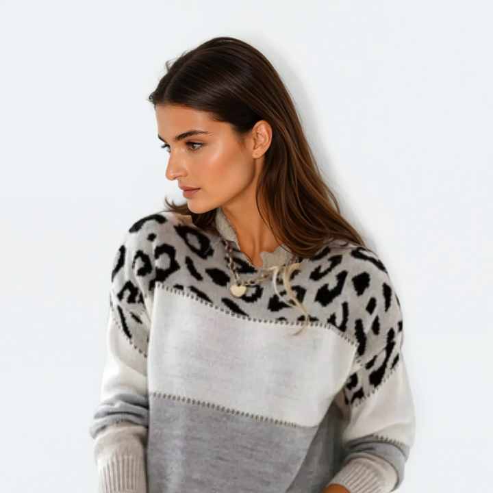 Liora: Chic Knit