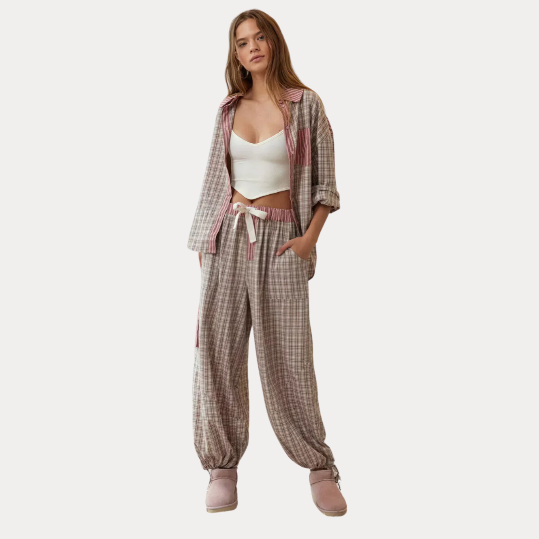 Snorlez: Cozy Nightwear Set