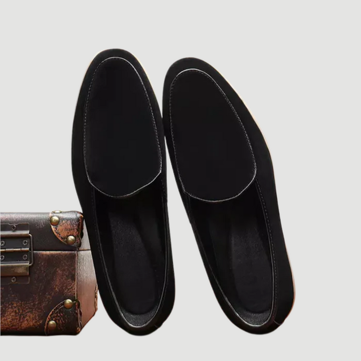 Vittorio: Suede Loafers | Black